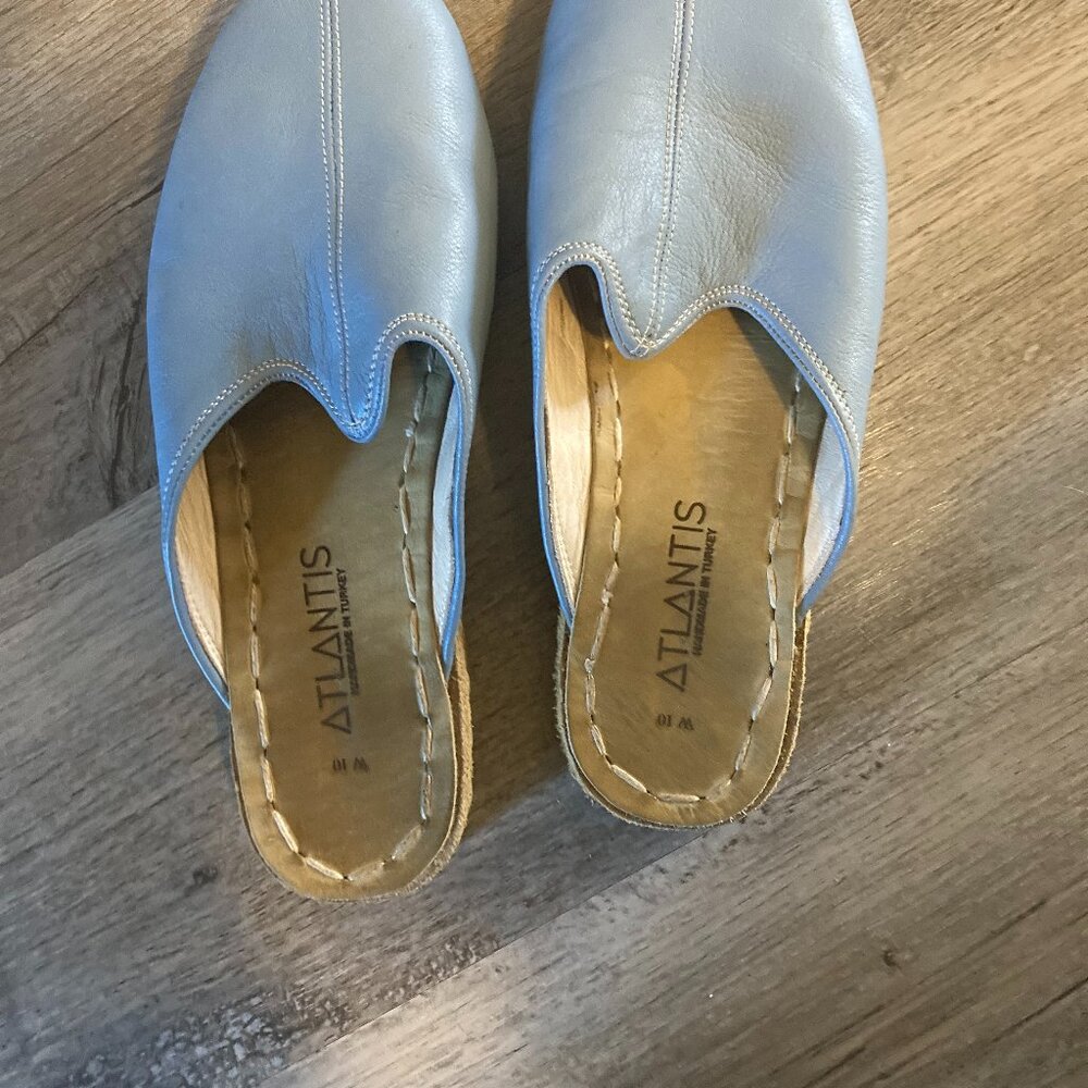 Atlantis Handmade Women's Slippers - Size 10